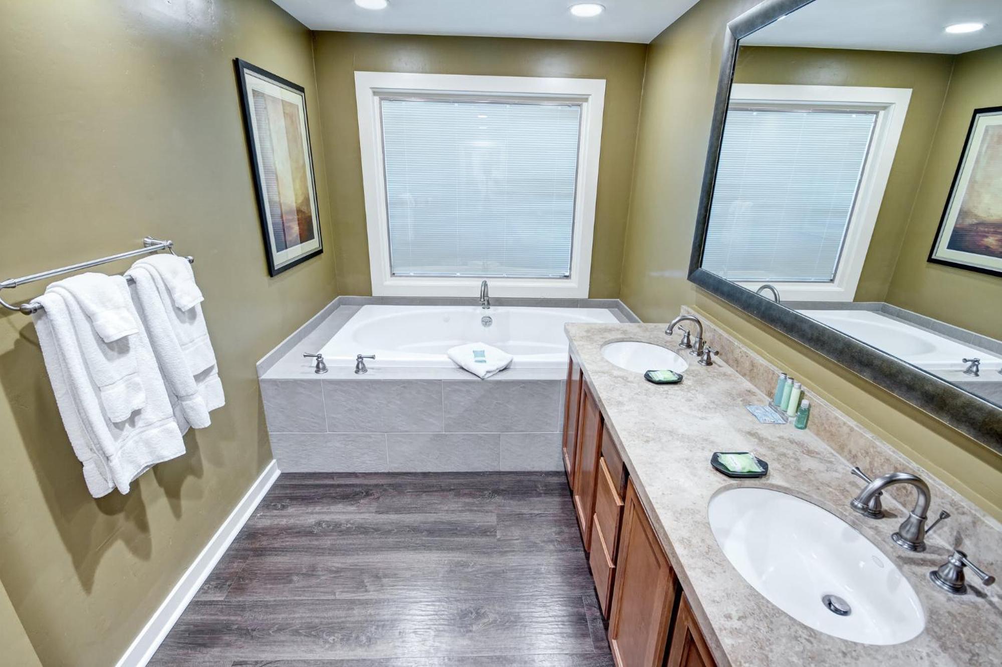 Wyndham Orange Tree 1br With Access * Phoenix
